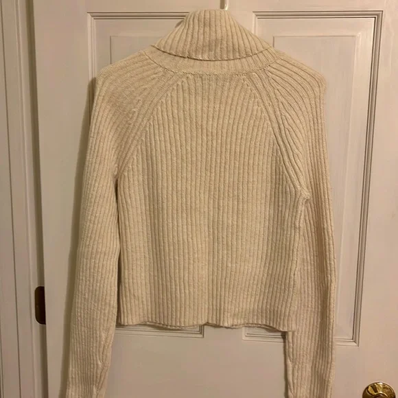 American eagle size large sweater cream / off white - Picture 4 of 5